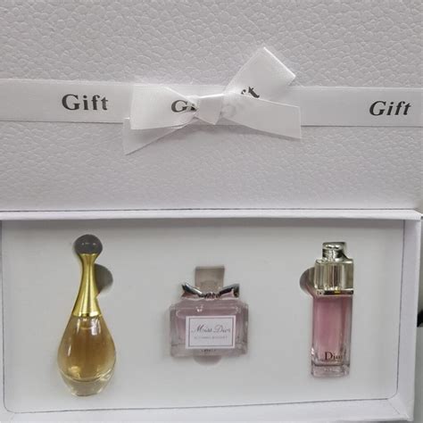 kaws perfume dior|Dior perfume set of 5.